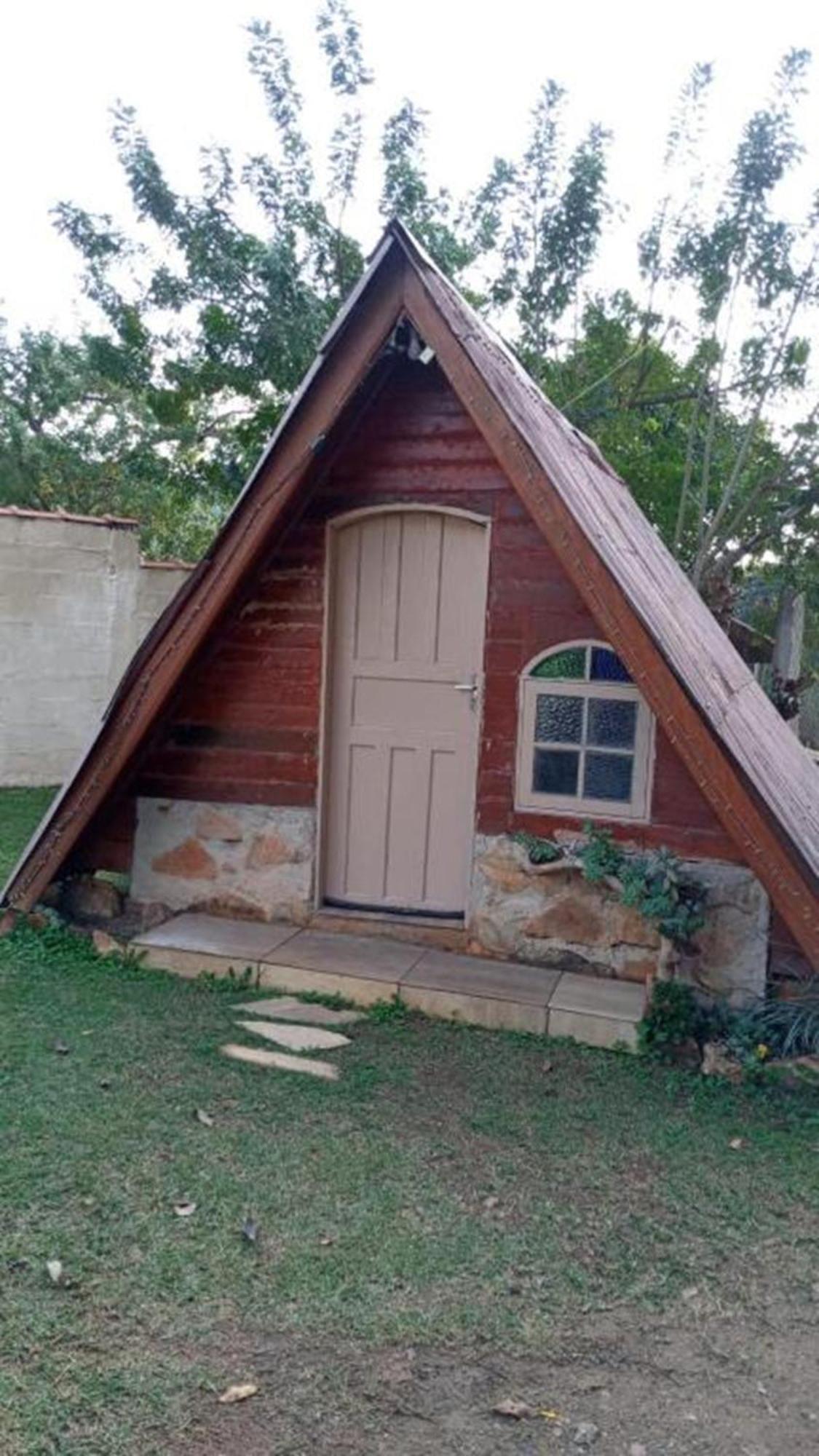 Villa Chacara Familia Buscape Oliveira Aracariguama Exterior foto